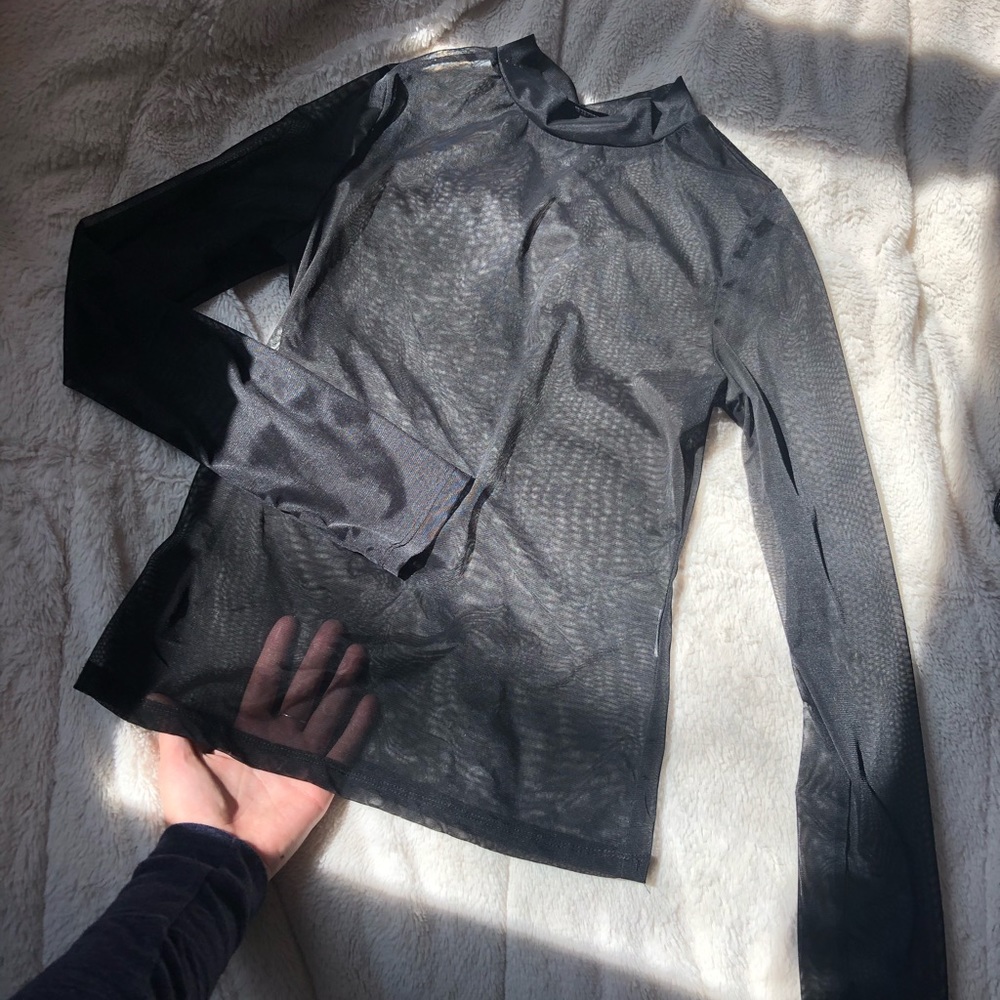 NEVER WORN Sheer Long Sleeve